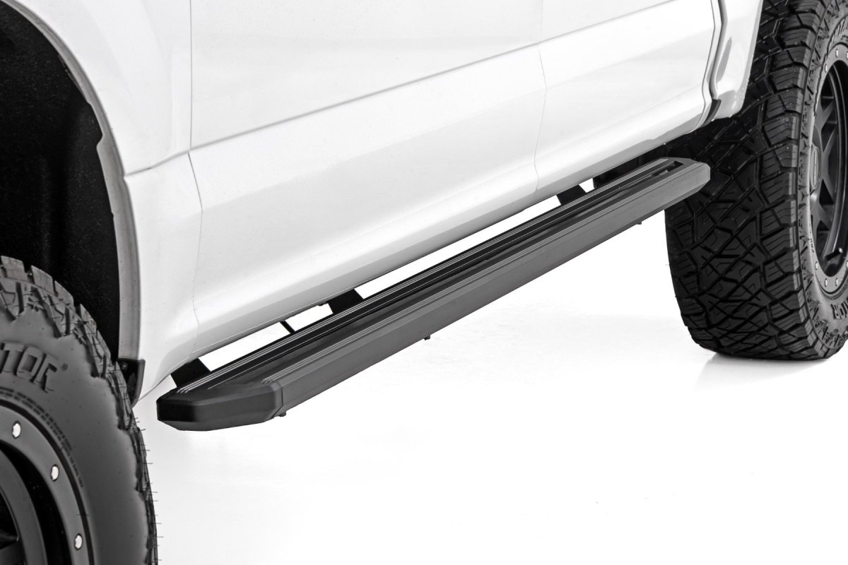 Ford F-250 Super Duty Running Boards - Rough Country - Bluetooth-Controlled, LED, Premium Aluminum - Multi-Color - '17-'23